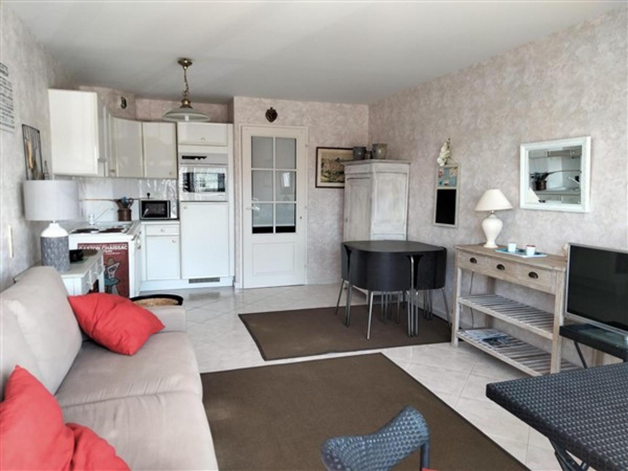 Studio Alcove - Face Au Chenal, 50M Plage/Port, 700M Centre-Ville, Capacite 3 Pers., Confort Moderne - Fr-1-331-202 Les Sables-dʼOlonne Dış mekan fotoğraf
