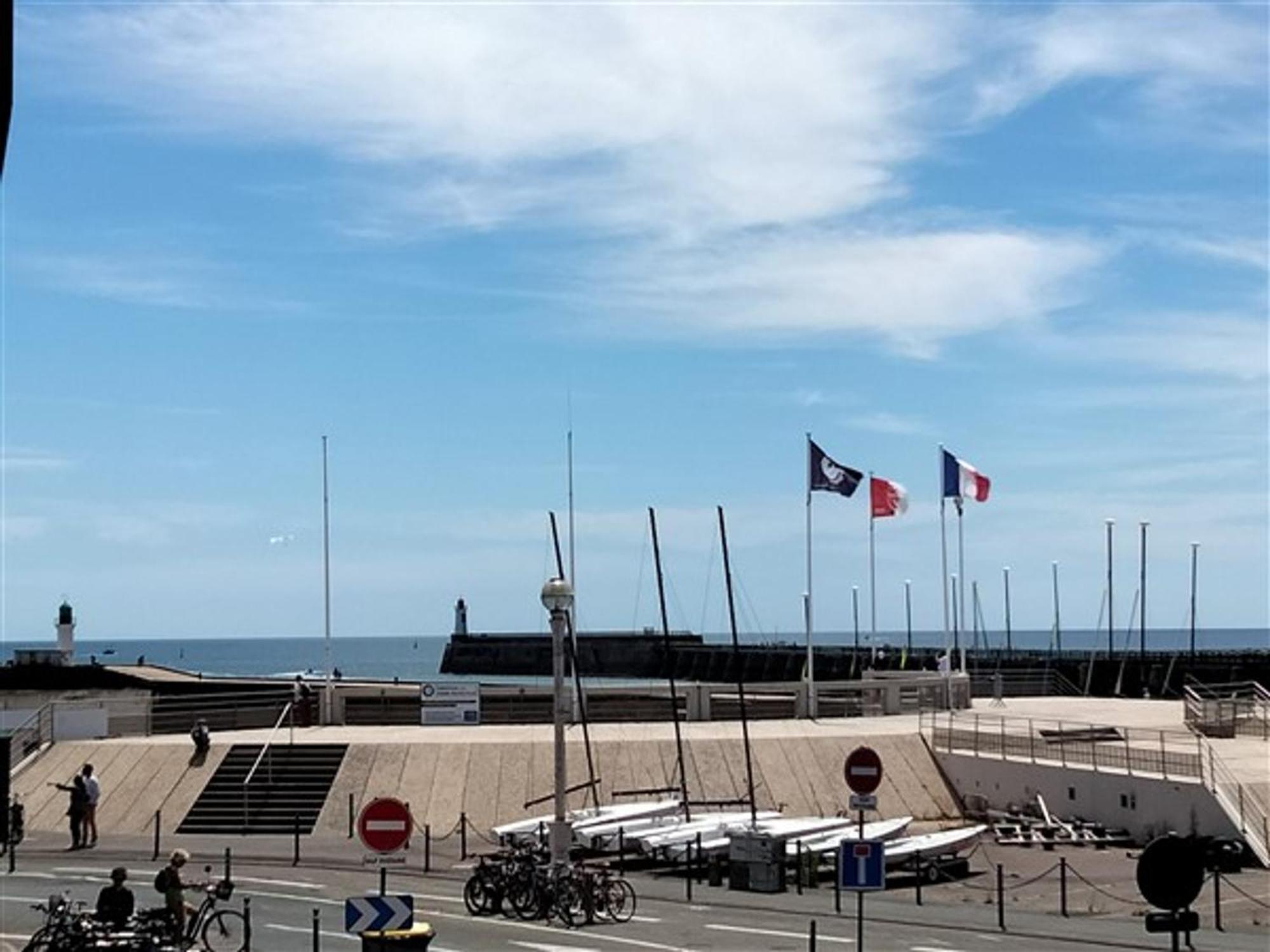 Studio Alcove - Face Au Chenal, 50M Plage/Port, 700M Centre-Ville, Capacite 3 Pers., Confort Moderne - Fr-1-331-202 Les Sables-dʼOlonne Dış mekan fotoğraf